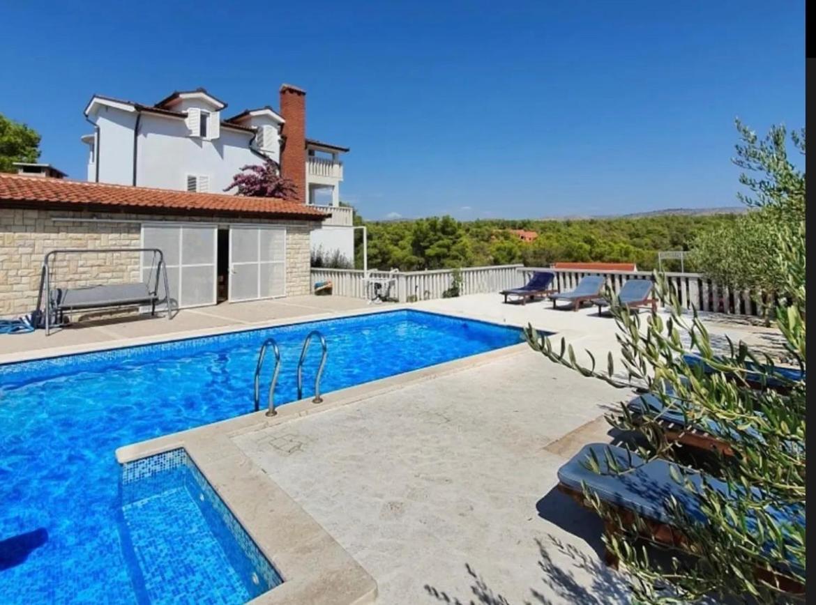 Apartments Simic Milna  Exterior photo